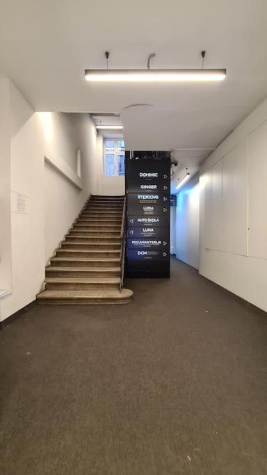 Your Royal 2 Bedroom City Center Stay بلغراد المظهر الخارجي الصورة