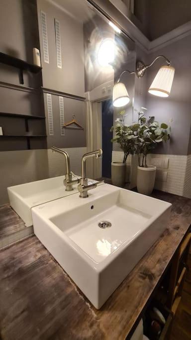Your Royal 2 Bedroom City Center Stay بلغراد المظهر الخارجي الصورة